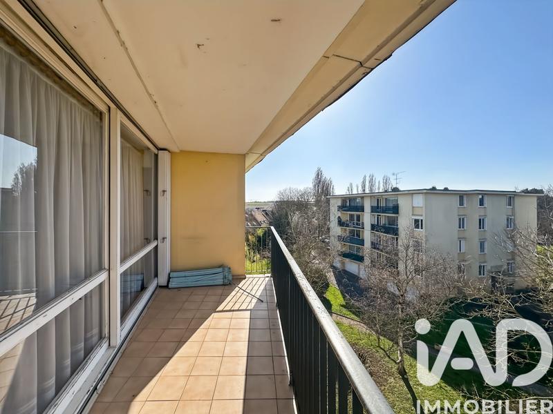 Appartement - 90 m² - 5 pièces