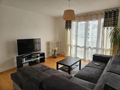 Appartement - 8 m² - 4 pièces