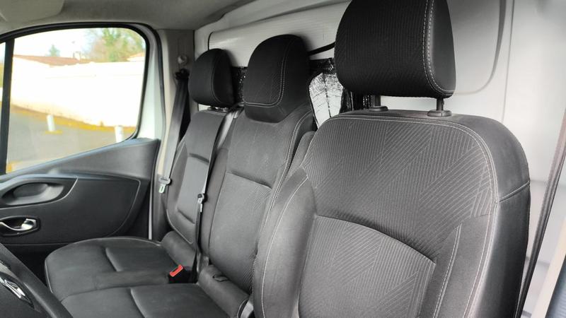 Renault Trafic L1h1 III 2.0 dCi 120 Confort