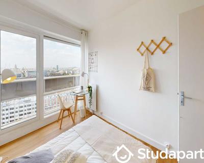 Chambre - 70 m² - 1 pièce