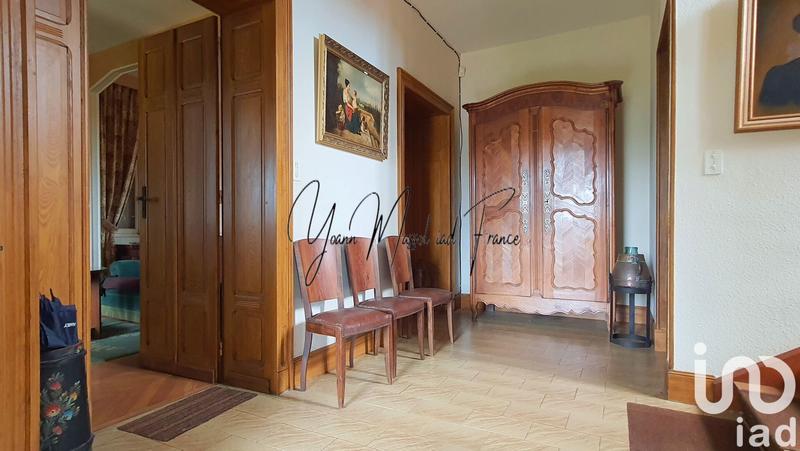 Maison - 233 m² - 9 pièces