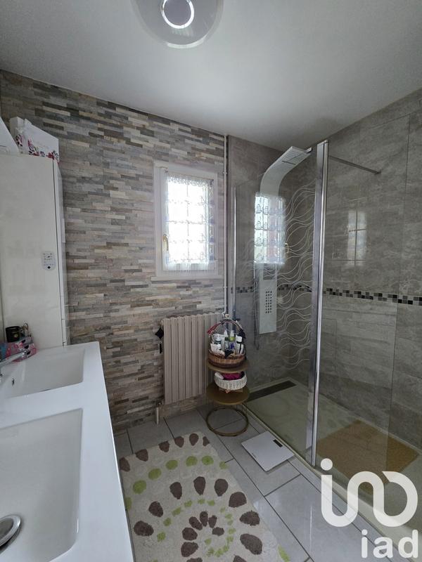 Maison - 186 m² - 7 pièces