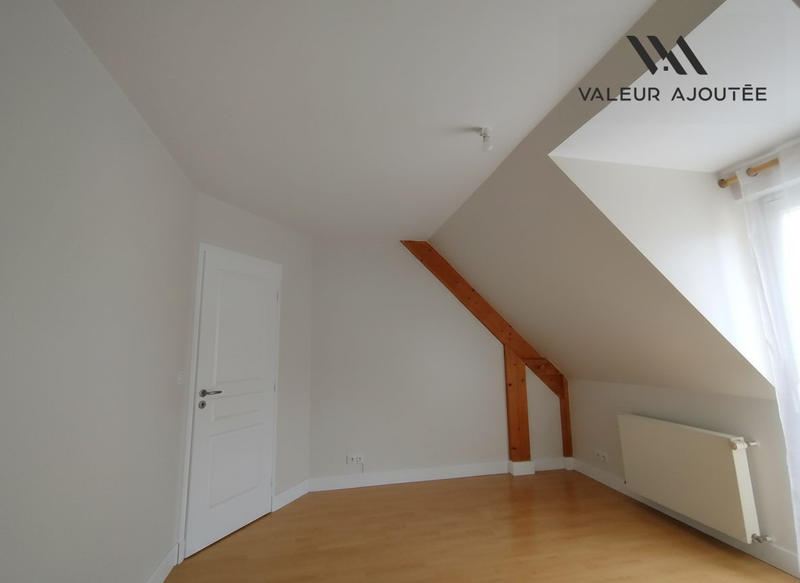 Maison - 128 m² - 7 pièces