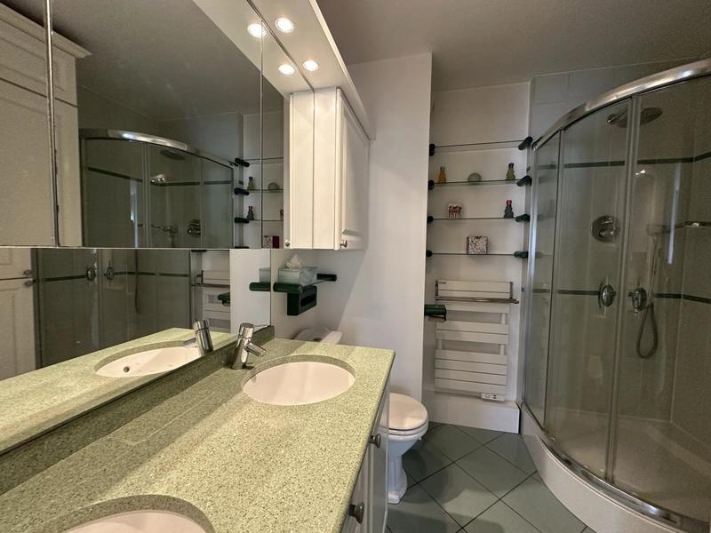 Appartement - 102 m² - 5 pièces