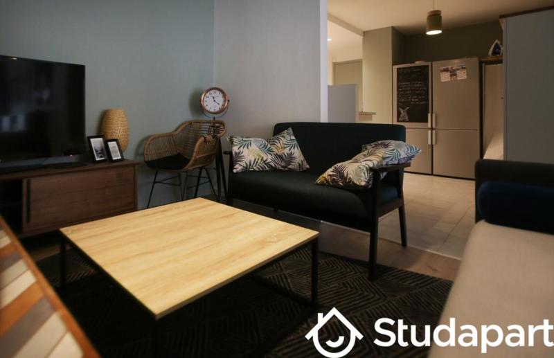 Chambre - 12 m² - 1 pièce