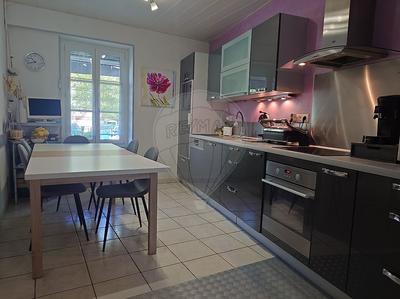 Maison de village - 137 m² - 6 pièces