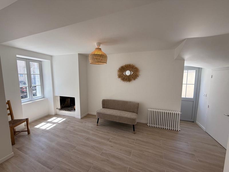 Maison ancienne - 177 m² - 8 pièces