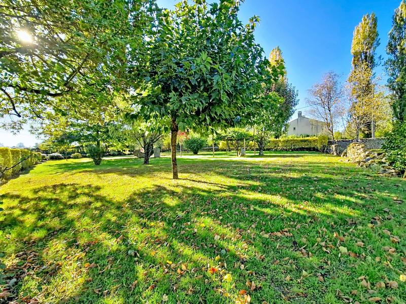 Maison - 262 m² - 7 pièces