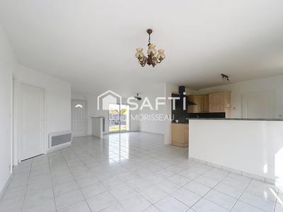 Maison - 96 m² - 4 pièces