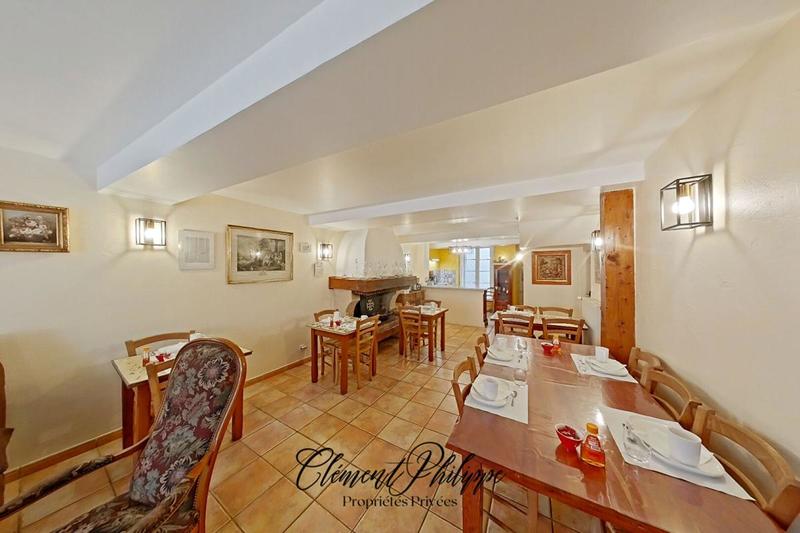 Maison - 177 m² - 6 pièces