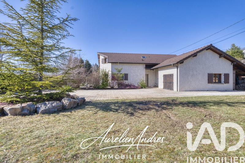 Maison - 190 m² - 8 pièces