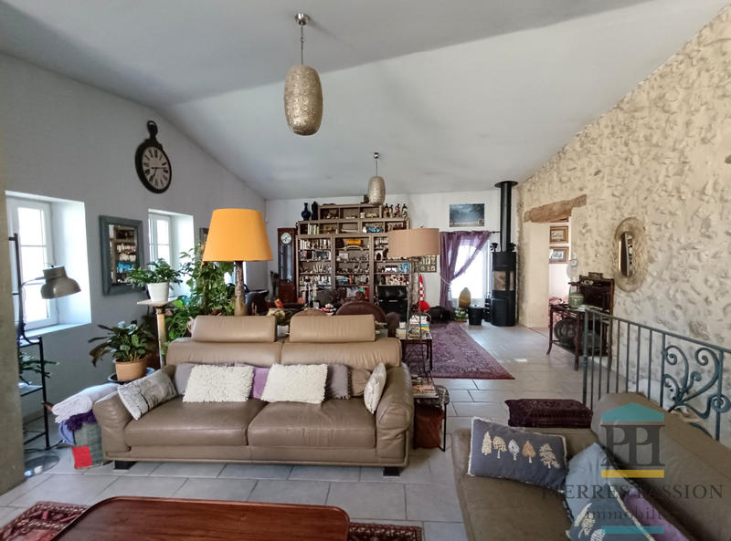 Maison ancienne - 240 m² - 7 pièces