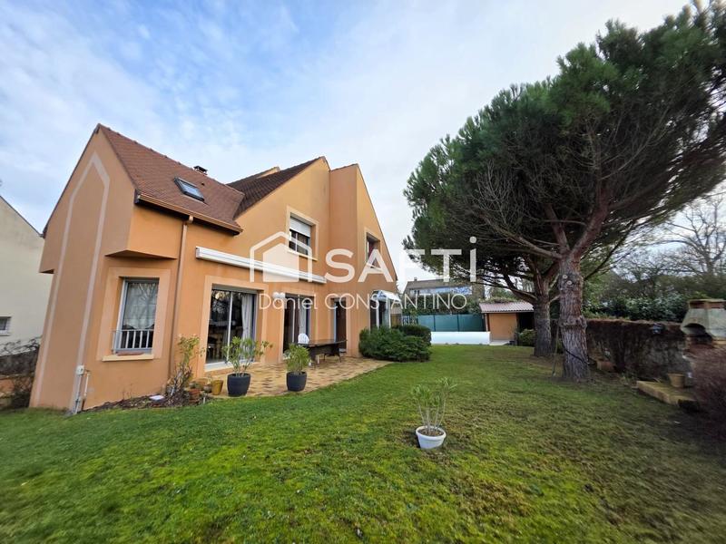 Maison - 200 m² - 8 pièces