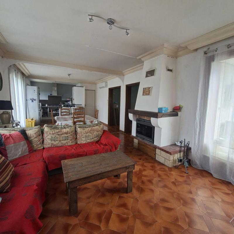 Maison - 266 m² - 5 pièces