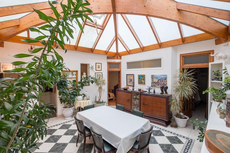 Appartement ancien - 122 m² - 4 pièces