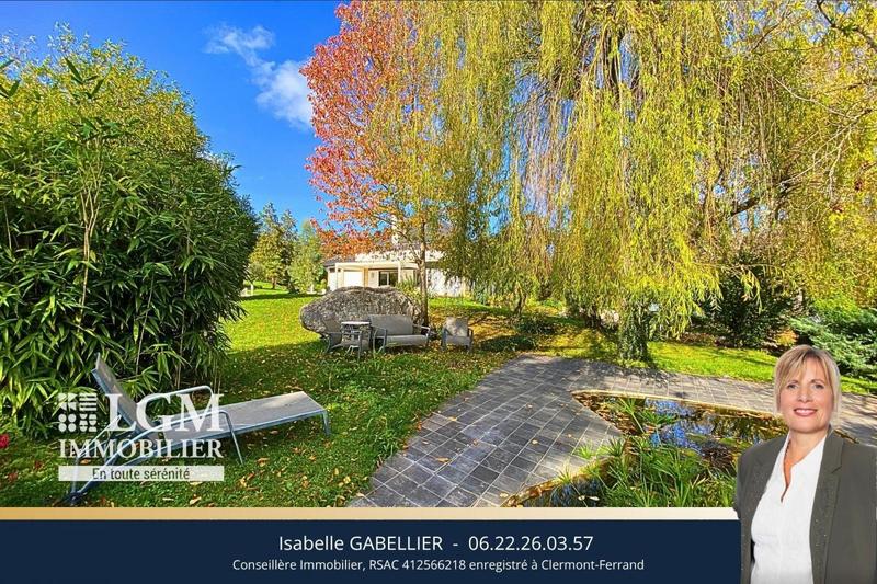 Villa - 288 m² - 6 pièces