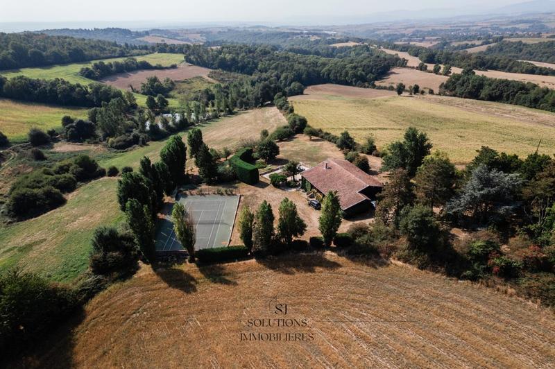 Maison - 194 m² - 7 pièces