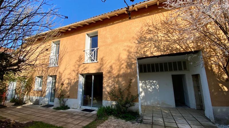 Corps de ferme - 170 m² - 6 pièces