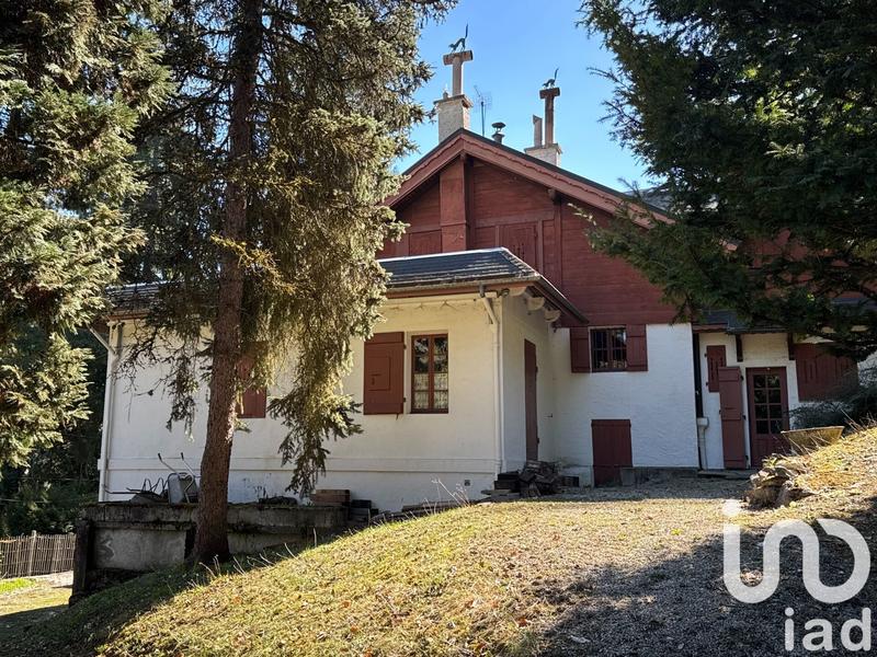 Châlet - 240 m² - 10 pièces