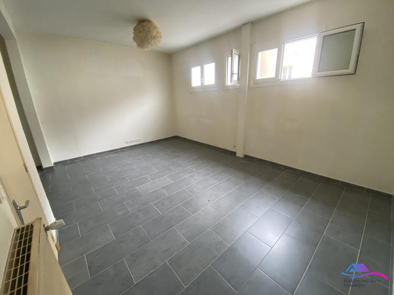 Appartement - 80 m² - 3 pièces