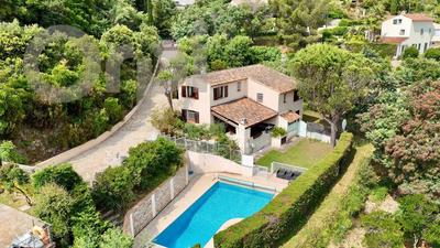 Maison - 116 m² - 6 pièces