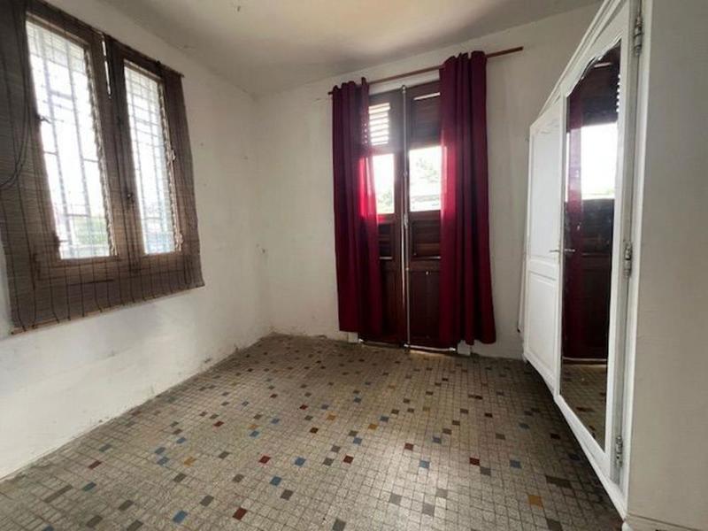 Maison - 400 m² - 11 pièces