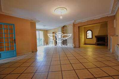 Maison ancienne - 206 m² - 7 pièces