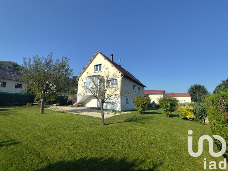 Maison - 121 m² - 6 pièces