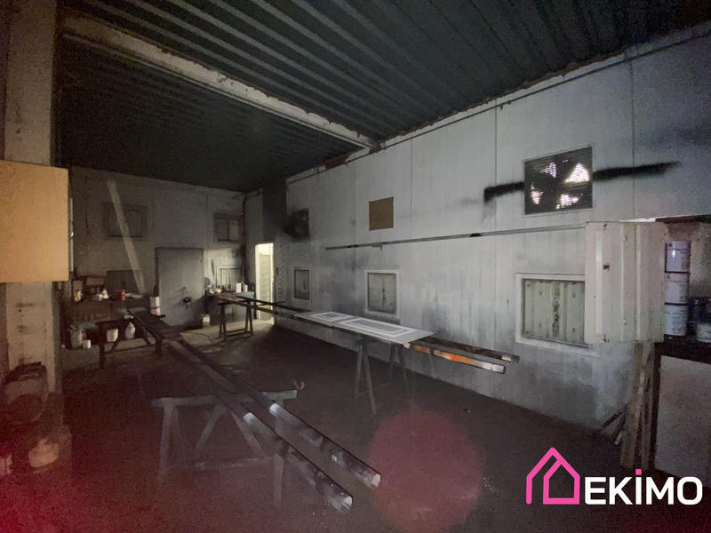 Local d'activités - 1 200 m²