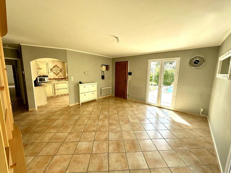 Villa - 104 m² - 6 pièces