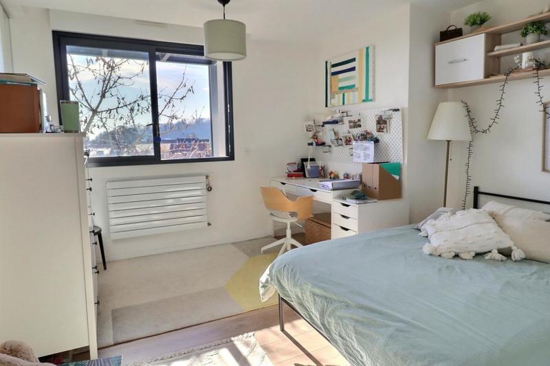 Demeure - 234 m² - 8 pièces