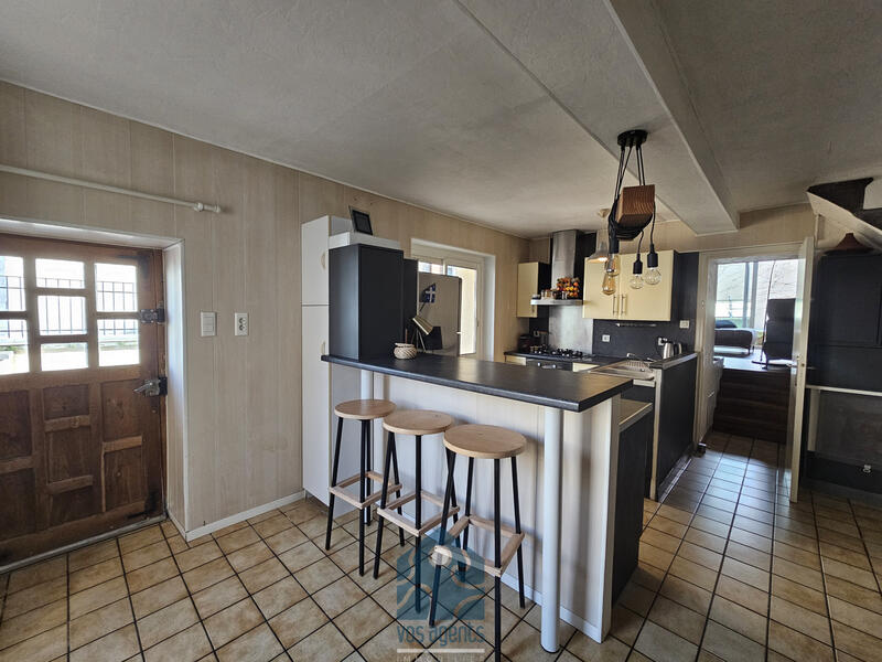 Maison - 93 m² - 5 pièces