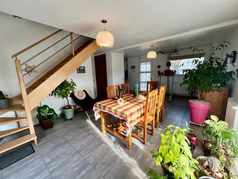 Maison - 92 m² - 5 pièces