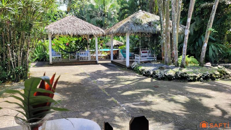 Local commercial - 700 m² - 19 pièces