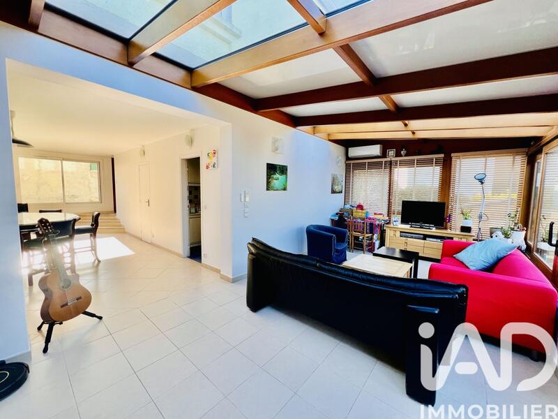 Maison - 107 m² - 5 pièces