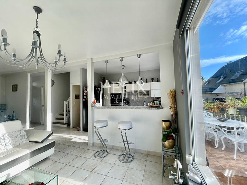 Maison - 125 m² - 5 pièces