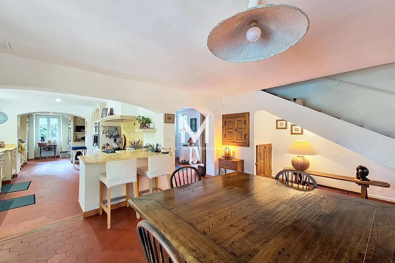 Maison en pierre - 180 m² - 7 pièces