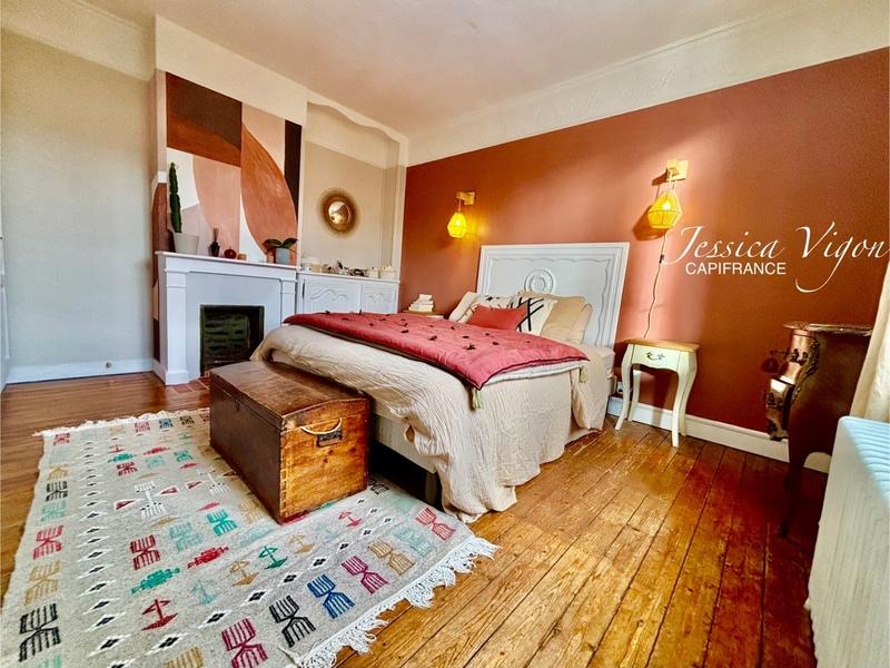 Maison de ville - 215 m² - 6 pièces