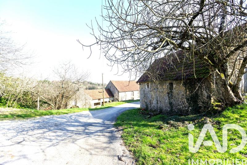 Maison - 332 m² - 12 pièces