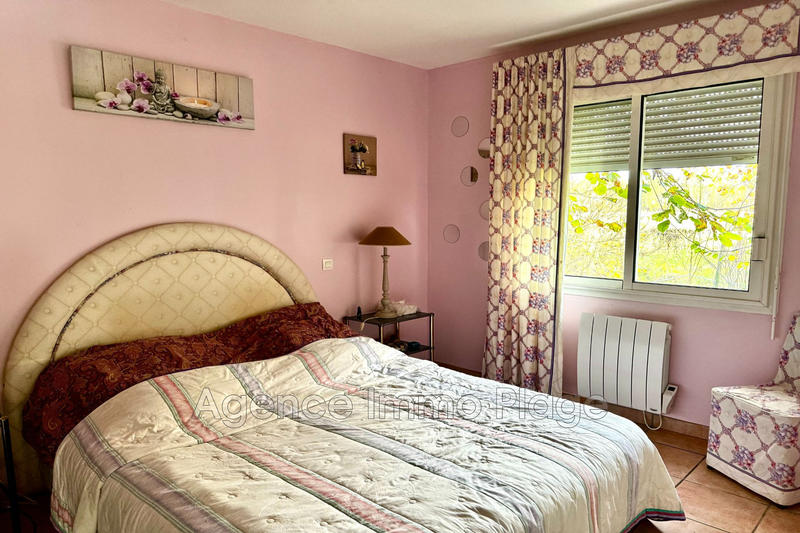 Maison - 325 m² - 10 pièces