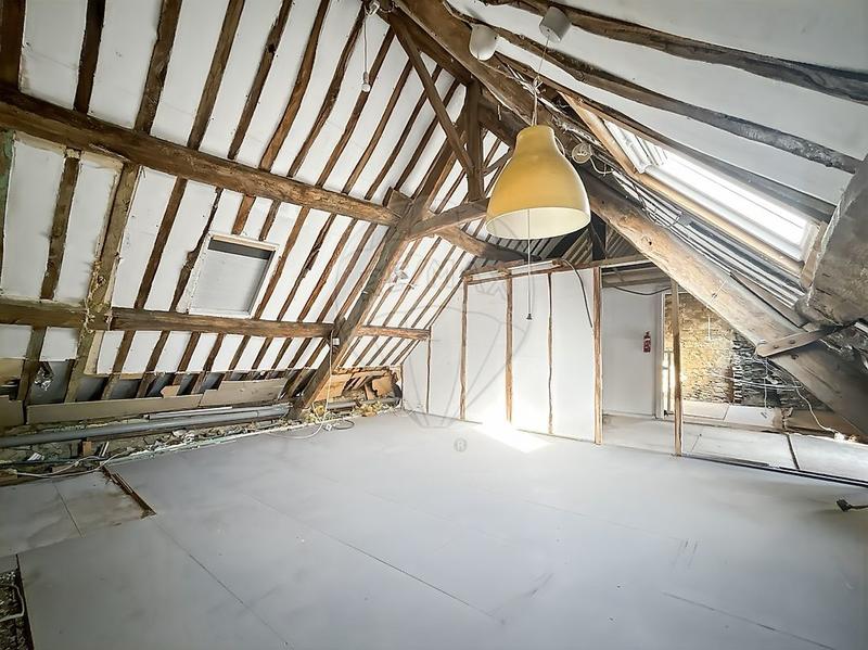 Maison en pierre - 105 m² - 4 pièces