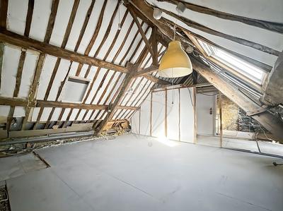 Maison en pierre - 105 m² - 4 pièces