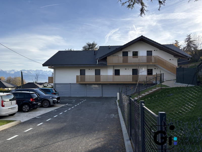 Appartement - 91 m² - 4 pièces