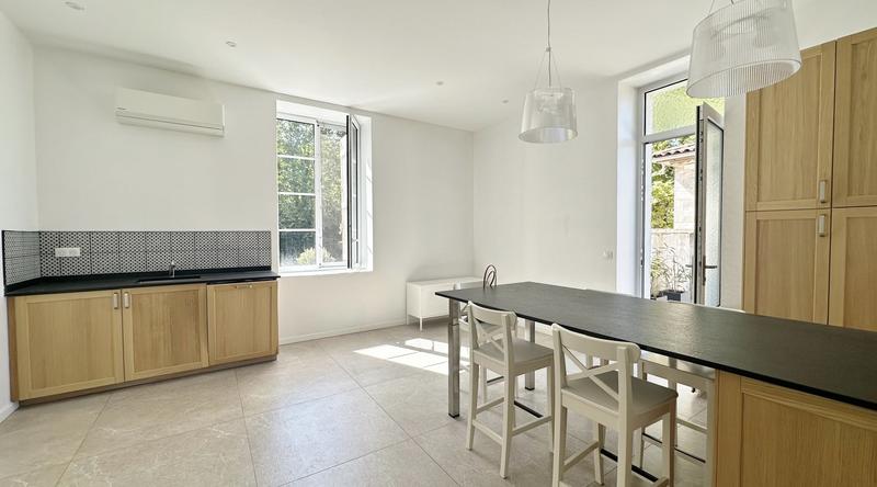 Maison bourgeoise - 350 m² - 8 pièces