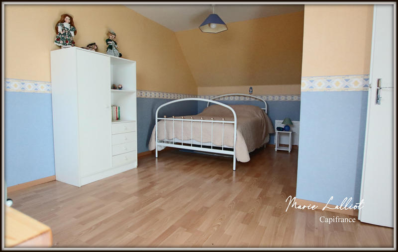 Maison - 165 m² - 10 pièces