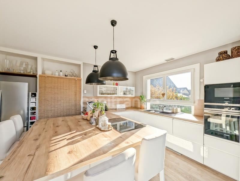 Maison - 185 m² - 5 pièces