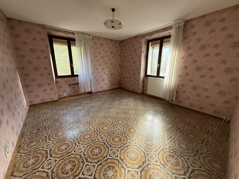 Maison - 143 m² - 6 pièces