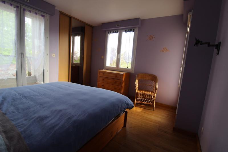 Maison - 235 m² - 8 pièces