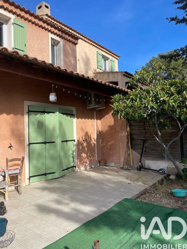 Maison - 99 m² - 5 pièces