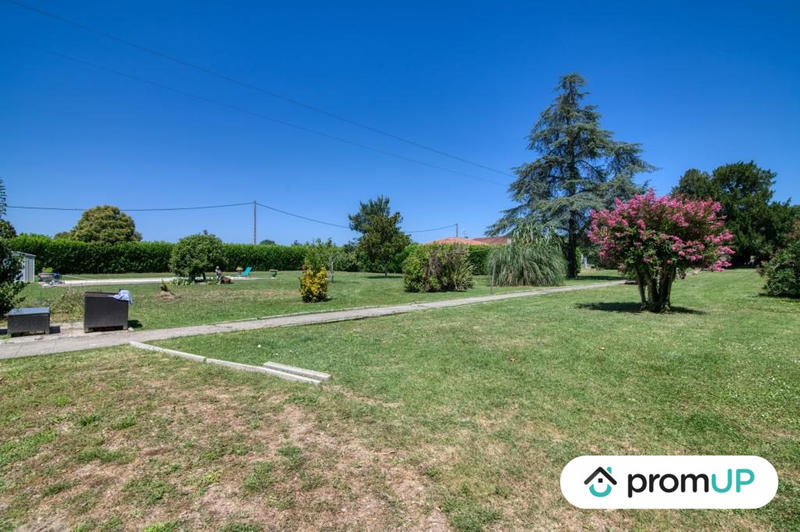 Maison - 200 m² - 7 pièces